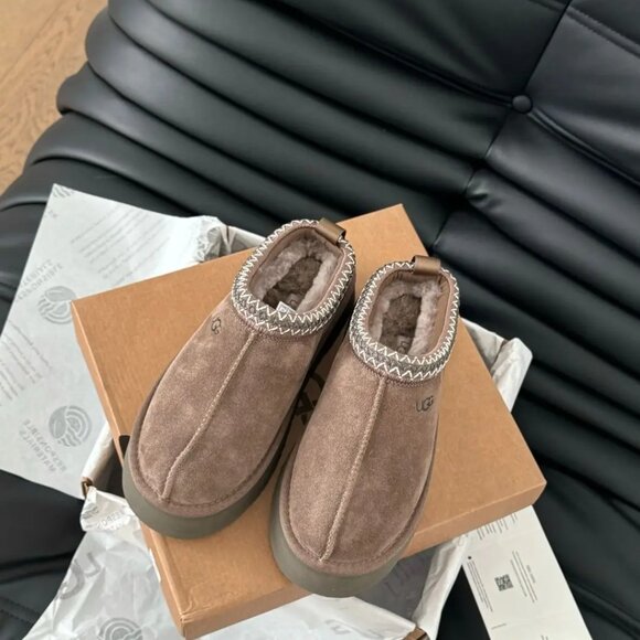 UGG Tazz Platform Shearling Lined Slipper - Picture 5 of 6